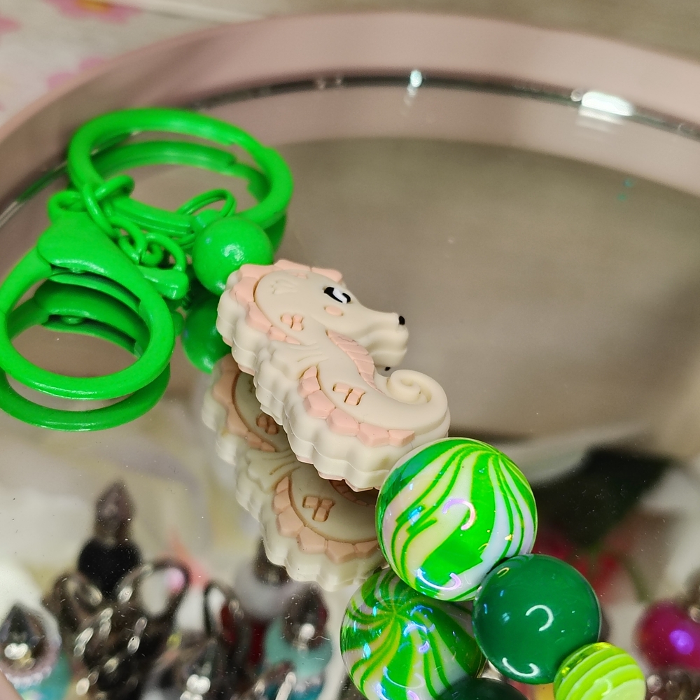 Colorful Seahorse Keychains - Picture 5 of 5